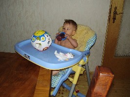 Emily braucht dringend neue Kleidung - das arme Kind hat nix anzuziehen ;o)