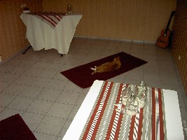 ..die provisorische Theke!! ISt nur das Bügelbrett!!