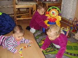 Die 3 Damen vom Grill ;o)
<br />Frühchen unter sich...