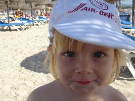 Alina beim buddeln