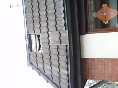 Und das Loch oberhalb von unserer Terrassentür.