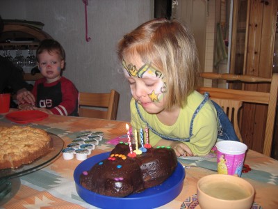 Emelie ist 4! Die Zeit vergeht!