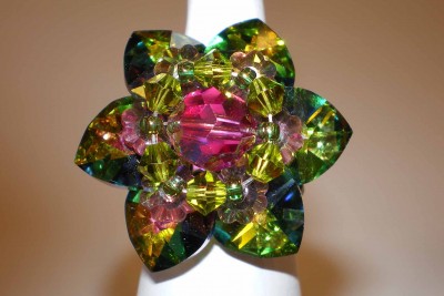 Lotusring grün pink 1 klein.jpg