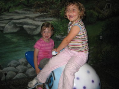 Miri und Lilly.jpg
