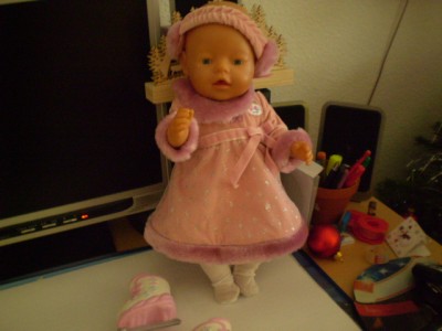 Vanessas Baby wurde neu eingekleidet