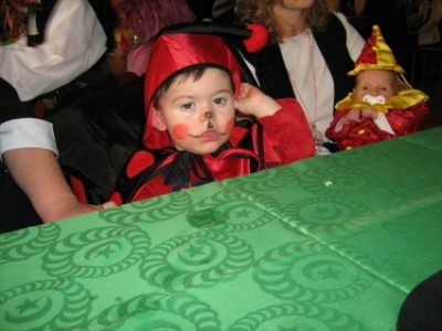 Das neben mir ist der kleine Clown Moritz, der jüngste Gast mit 4 Wochen und unser Freund!!!.JPG