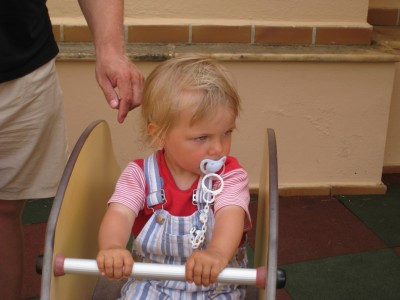 Charlotte in der Spielecke!