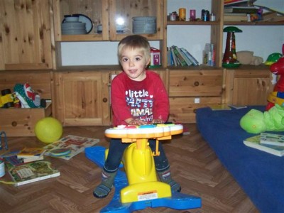 100_1032 (Small).JPG