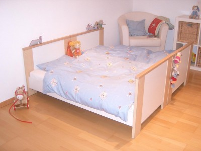 unser großes Bett.JPG