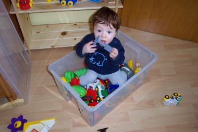 seine neuste Beschätigung: klettern