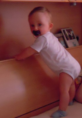 Ben steht zum ersten Mal - Forum.jpg