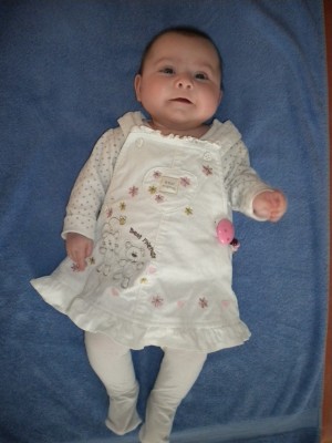 Michelle im Taufkleidchen