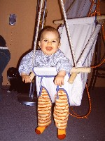 JD310421  24.10.05  spass am schaukeln.jpg